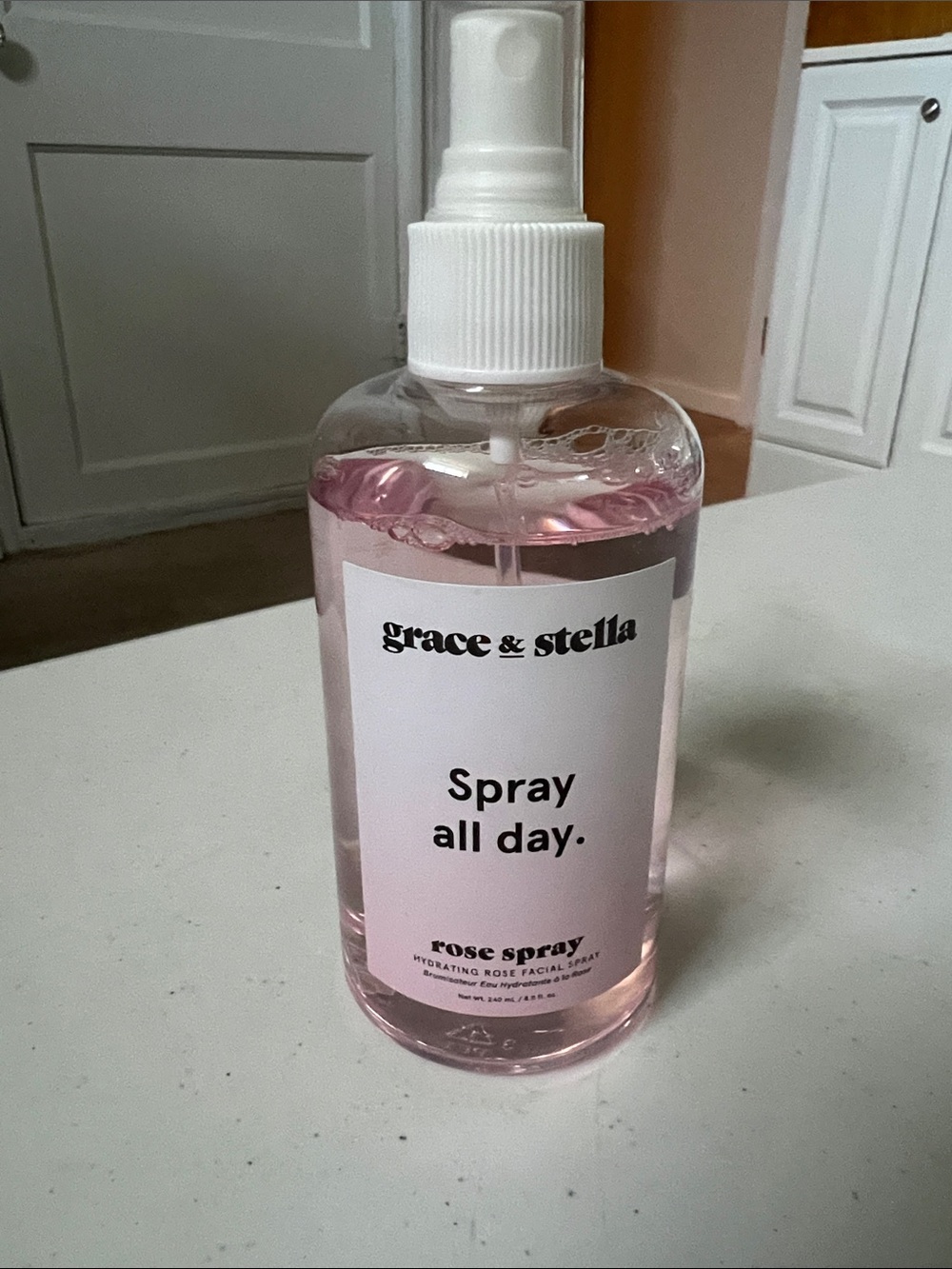 grace & stella Rose Spray Hydrating Facial Mist - Pink